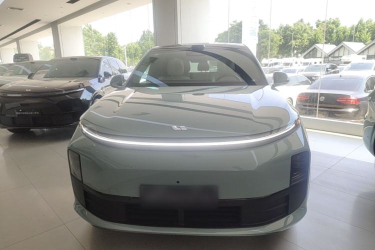 Used Li Auto L6 2025 Pro Smart Refresh Edition Front