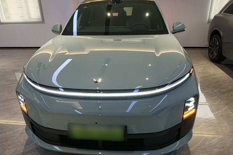 Used Li Auto L6 2025 Pro Smart Refresh Edition Front