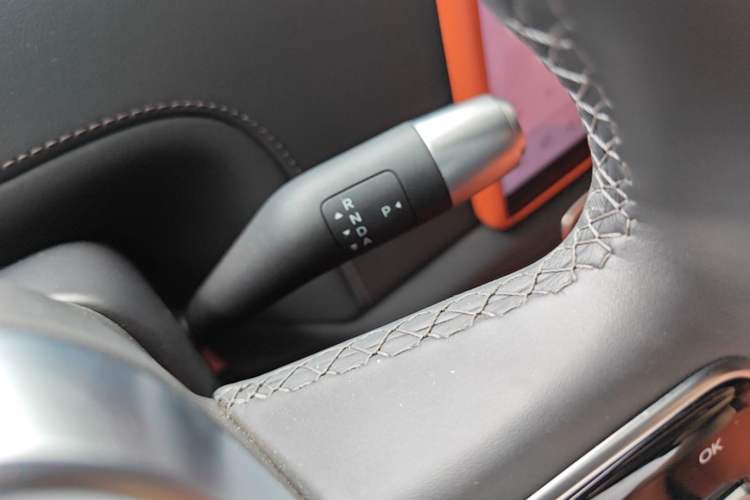 Used Li Auto L6 2025 Max Smart Refresh Edition Gear Lever