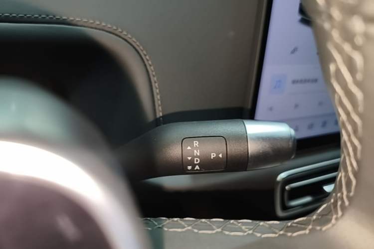 Used Li Auto L6 2025 Max Smart Refresh Edition Gear Lever