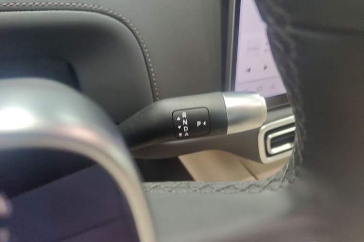 Used Li Auto L6 2025 Max Smart Refresh Edition Gear Lever