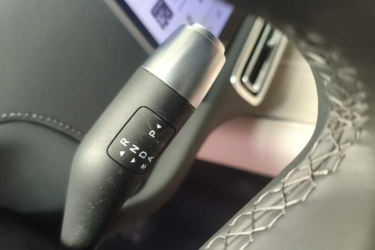 Used Li Auto L6 2025 Pro Smart Refresh Edition Gear Lever