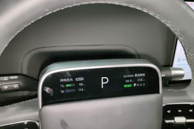 Used Li Auto L6 2025 Pro Smart Refresh Edition Instrument Cluster