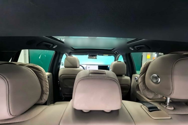 Used Li Auto L6 2025 Max Smart Refresh Edition Interior 1