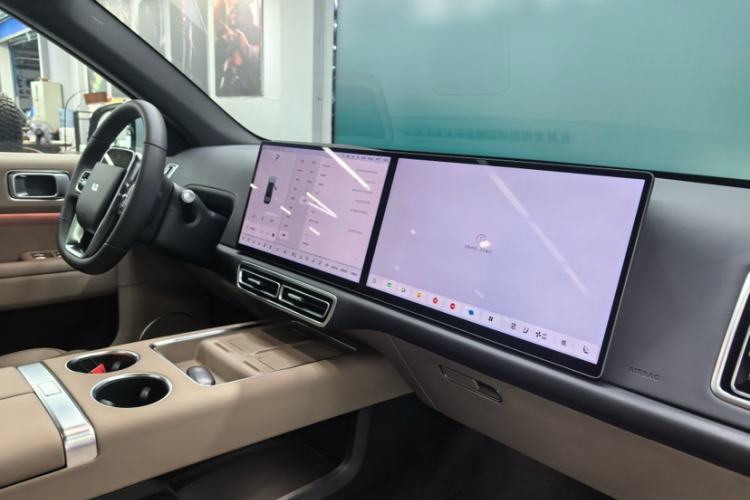 Used Li Auto L6 2025 Max Smart Refresh Edition Interior 10