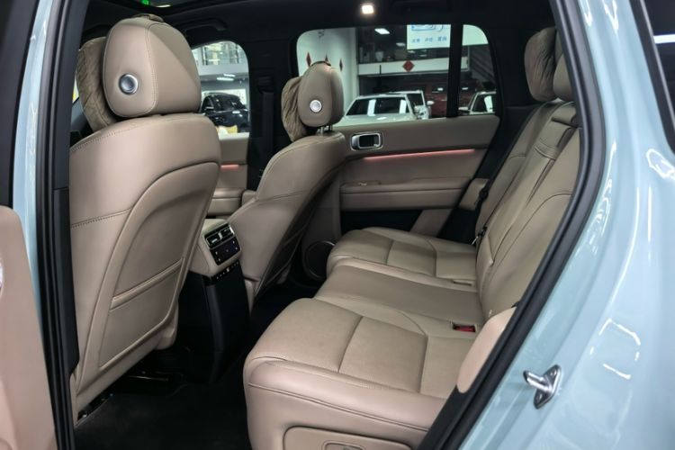 Used Li Auto L6 2025 Max Smart Refresh Edition Interior 10