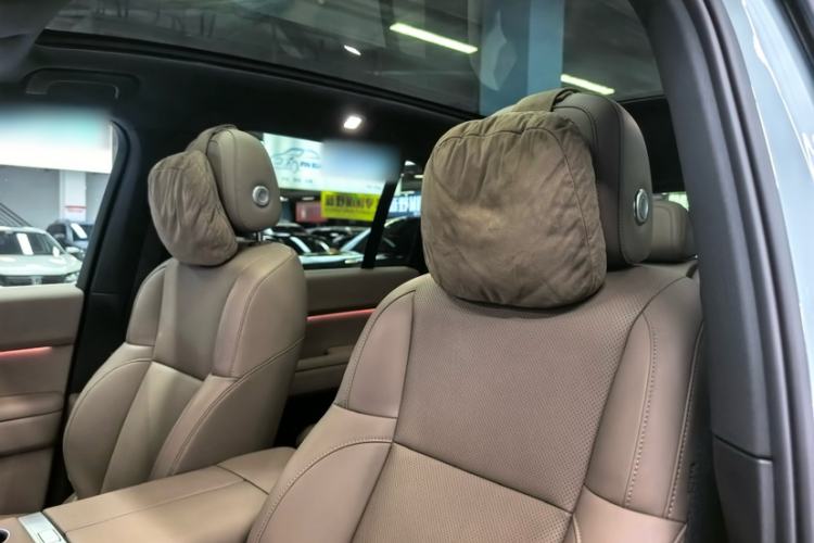Used Li Auto L6 2025 Max Smart Refresh Edition Interior 12