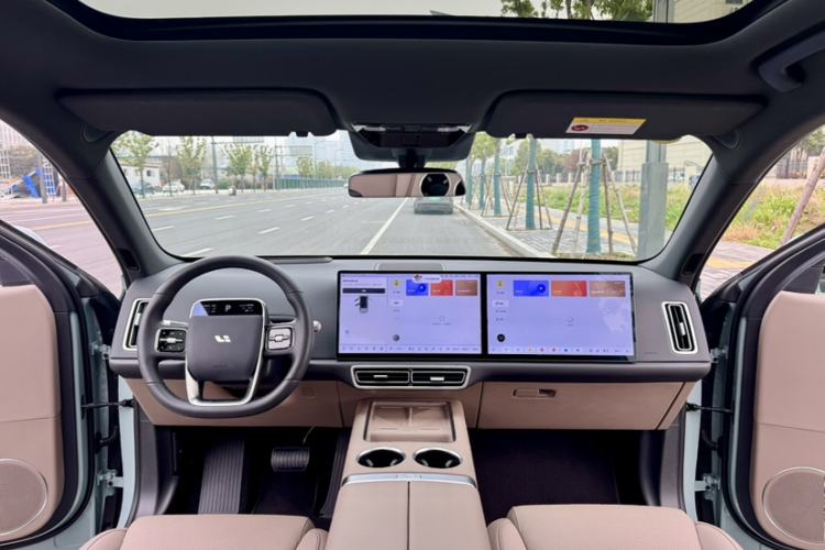 Used Li Auto L6 2025 Pro Smart Refresh Edition Interior 2
