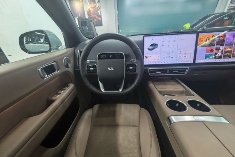 Used Li Auto L6 2025 Max Smart Refresh Edition Interior 2
