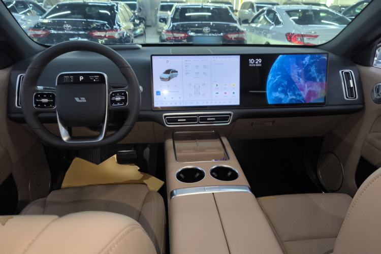 Used Li Auto L6 2025 Max Smart Refresh Edition Interior 2