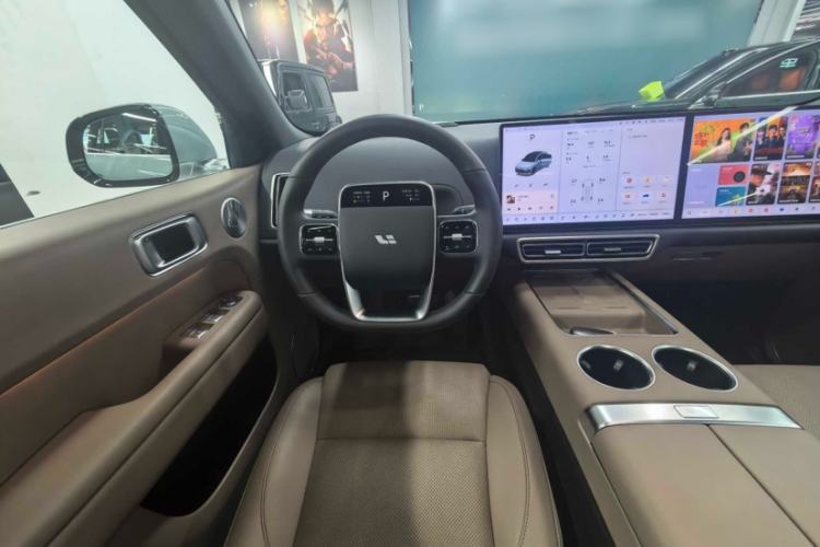 Used Li Auto L6 2025 Max Smart Refresh Edition Interior 3