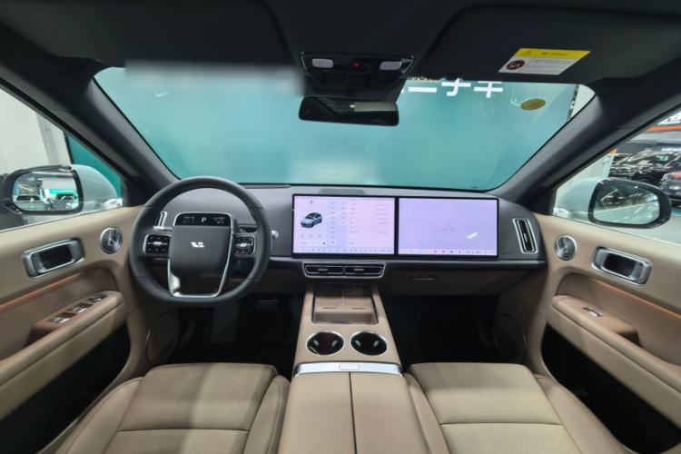 Used Li Auto L6 2025 Max Smart Refresh Edition Interior 3