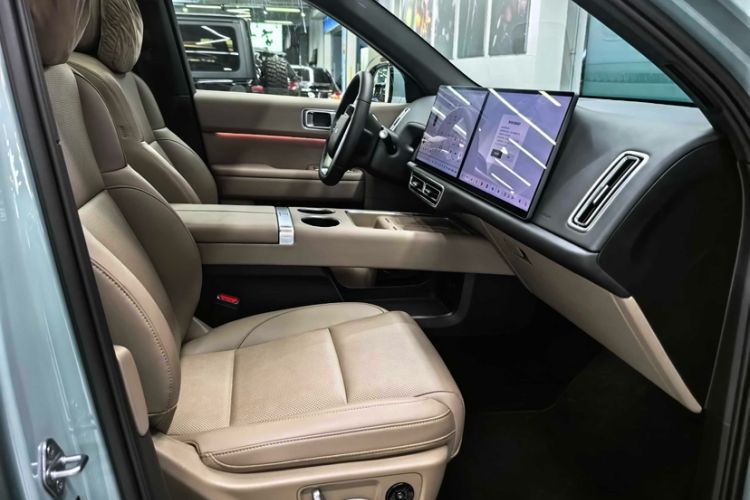 Used Li Auto L6 2025 Max Smart Refresh Edition Interior 7