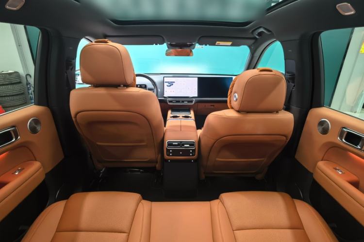 Used Li Auto L6 2025 Max Smart Refresh Edition Interior 8