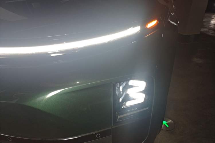 Used Li Auto L6 2025 Pro Smart Refresh Edition Left Front Headlight