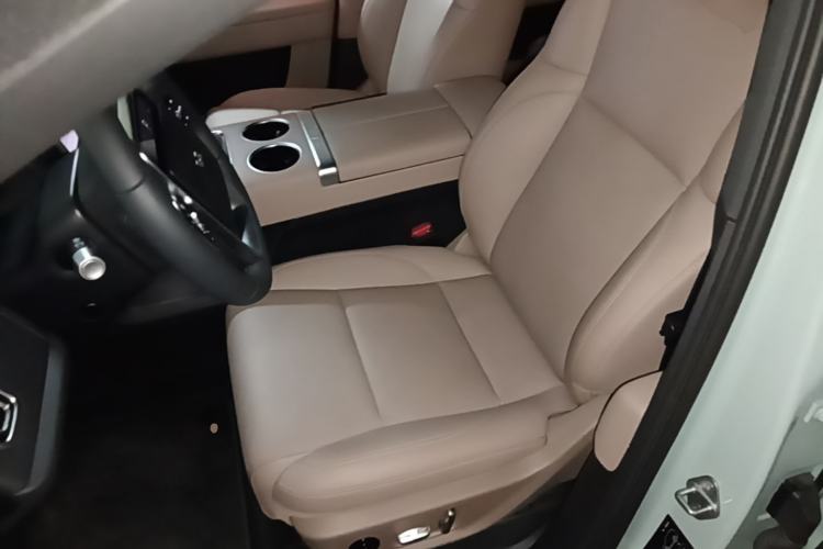 Used Li Auto L6 2025 Max Smart Refresh Edition Left Front Seat