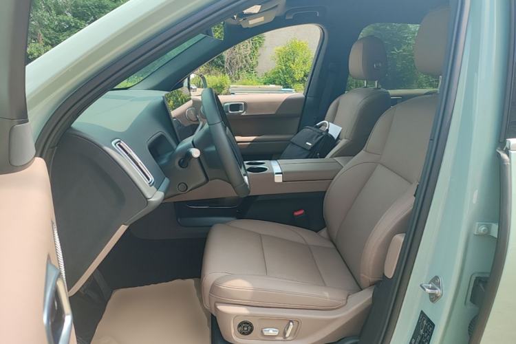Used Li Auto L6 2025 Pro Smart Refresh Edition Left Front Seat