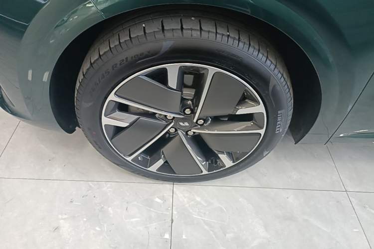 Used Li Auto L6 2025 Max Smart Refresh Edition Left Front Wheel Hub