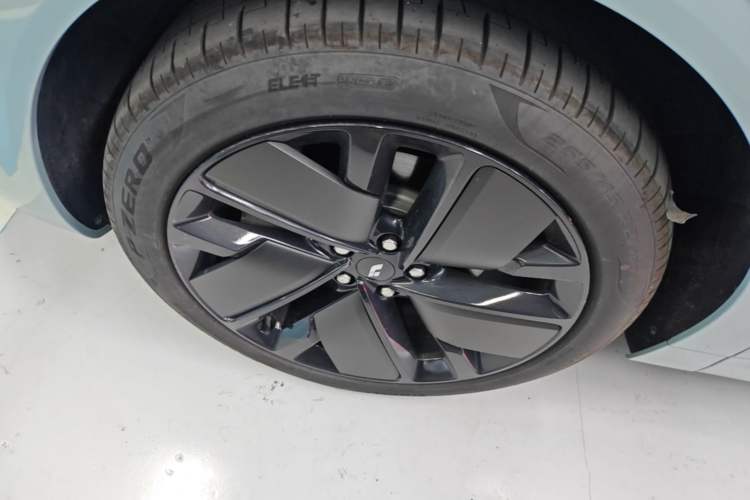 Used Li Auto L6 2025 Max Smart Refresh Edition Left Front Wheel Hub