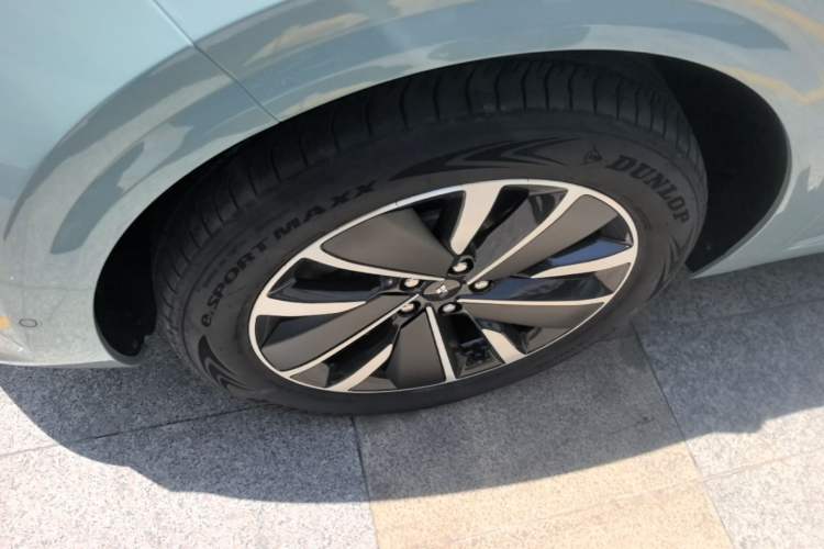 Used Li Auto L6 2025 Max Smart Refresh Edition Left Front Wheel Hub