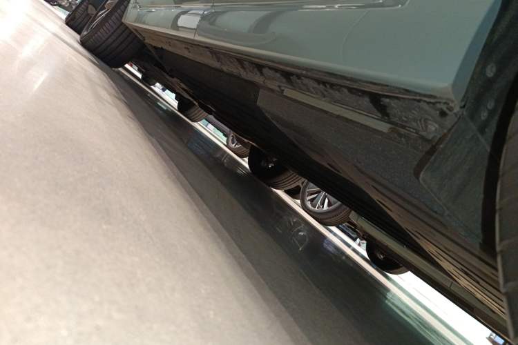 Used Li Auto L6 2025 Pro Smart Refresh Edition Left Side Sill