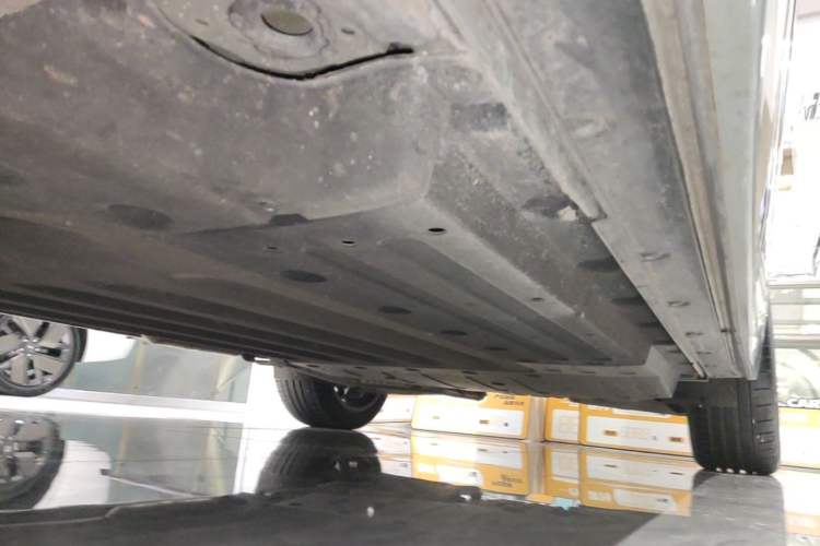 Used Li Auto L6 2025 Max Smart Refresh Edition Left Side Sill