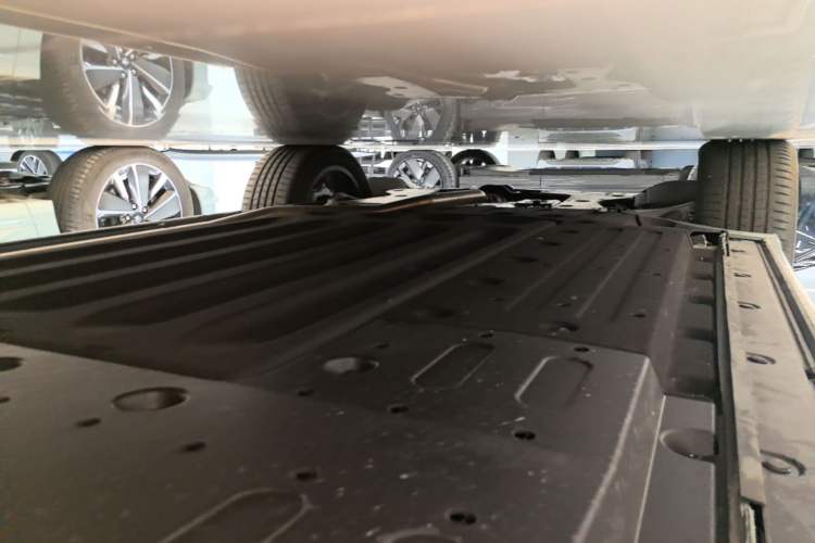 Used Li Auto L6 2025 Max Smart Refresh Edition Left Side Sill