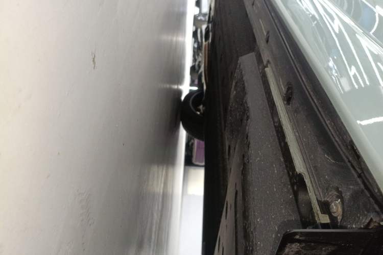 Used Li Auto L6 2025 Pro Smart Refresh Edition Left Side Sill