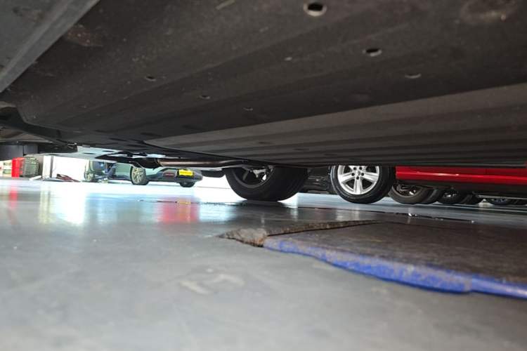 Used Li Auto L6 2025 Pro Smart Refresh Edition Left Side Sill