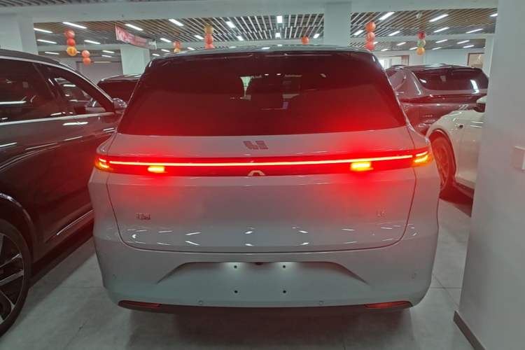 Used Li Auto L6 2025 Max Smart Refresh Edition Rear