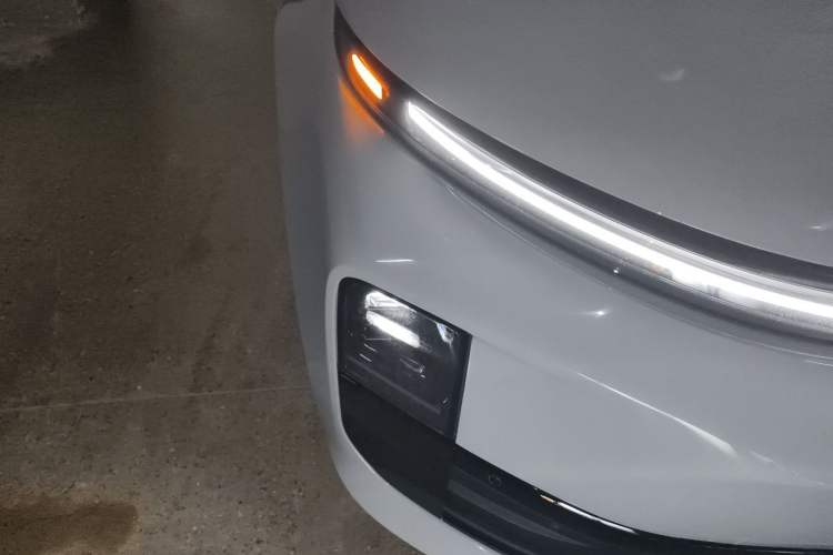 Used Li Auto L6 2025 Pro Smart Refresh Edition Right Front Headlight