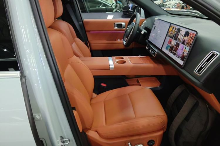 Used Li Auto L6 2025 Pro Smart Refresh Edition Right Front Seat