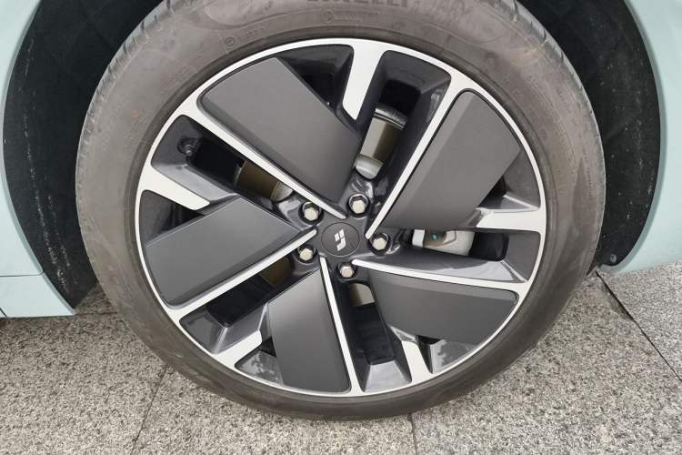 Used Li Auto L6 2025 Max Smart Refresh Edition Right Front Wheel Hub