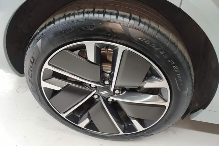 Used Li Auto L6 2025 Max Smart Refresh Edition Right Rear Wheel Hub