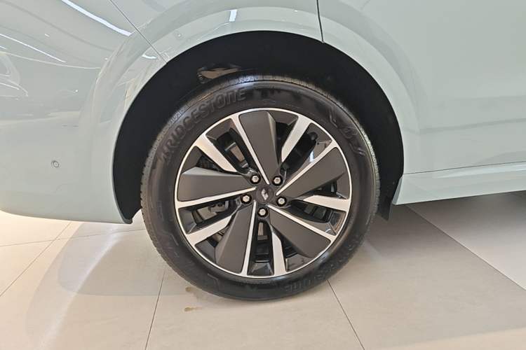 Used Li Auto L6 2025 Max Smart Refresh Edition Right Rear Wheel Hub