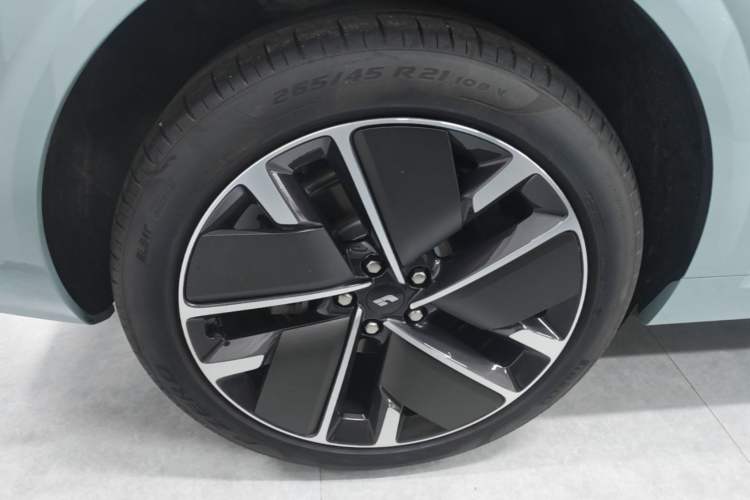 Used Li Auto L6 2025 Max Smart Refresh Edition Right Rear Wheel Hub