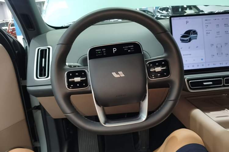 Used Li Auto L6 2025 Max Smart Refresh Edition Steering Wheel