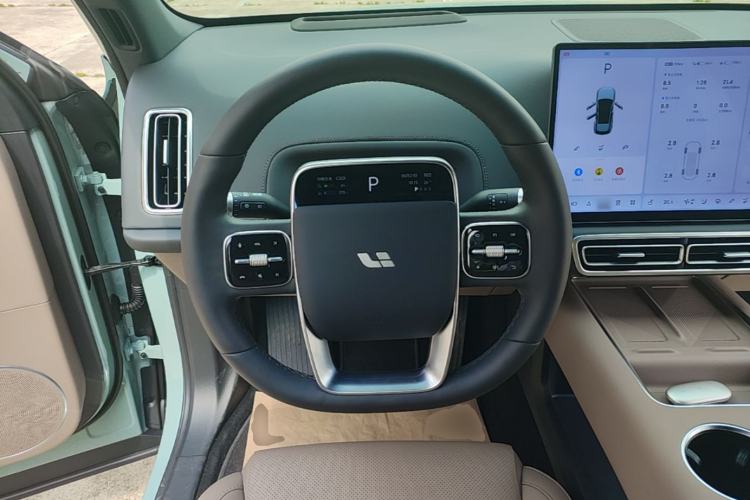 Used Li Auto L6 2025 Pro Smart Refresh Edition Steering Wheel