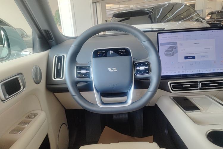 Used Li Auto L6 2025 Pro Smart Refresh Edition Steering Wheel