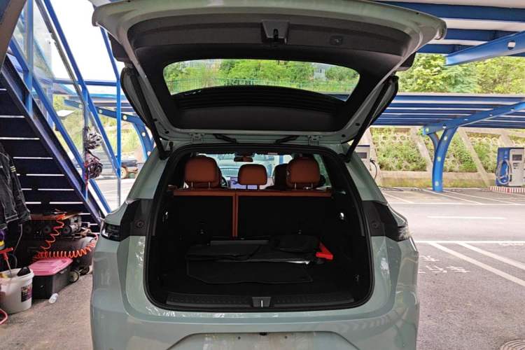 Used Li Auto L6 2025 Max Smart Refresh Edition Trunk