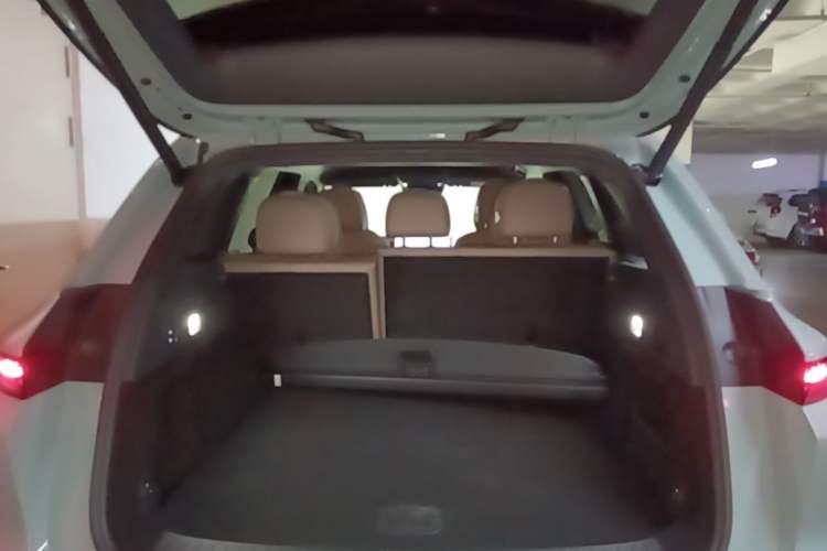 Used Li Auto L6 2025 Max Smart Refresh Edition Trunk