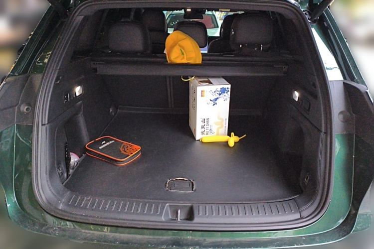 Used Li Auto L6 2025 Max Smart Refresh Edition Trunk