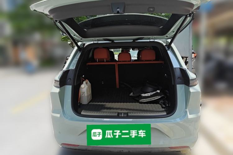 Used Li Auto L6 2025 Pro Smart Refresh Edition Trunk