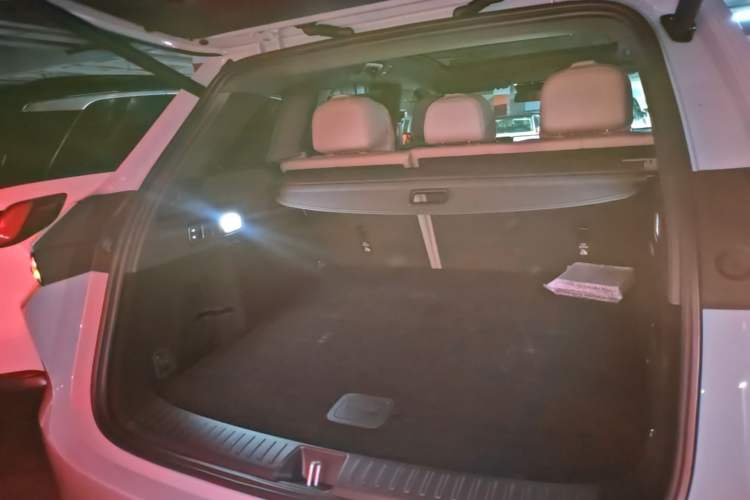 Used Li Auto L6 2025 Max Smart Refresh Edition Trunk
