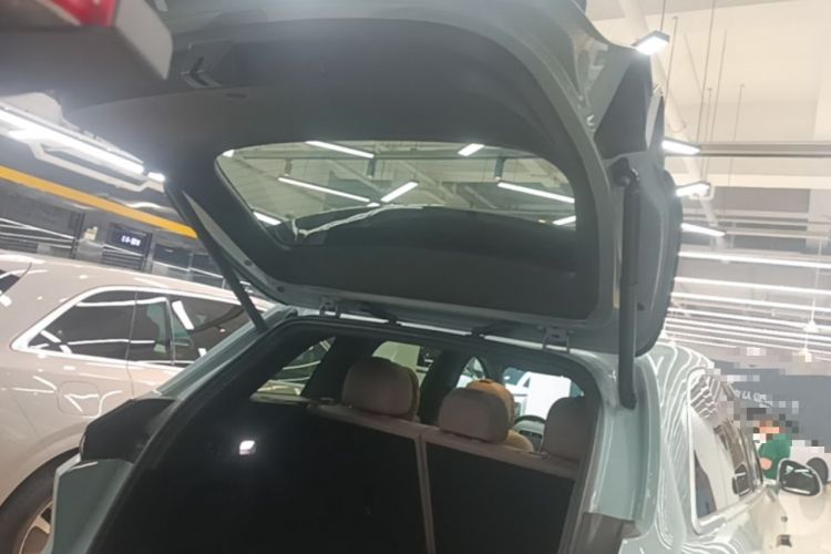 Used Li Auto L6 2025 Max Smart Refresh Edition Trunk