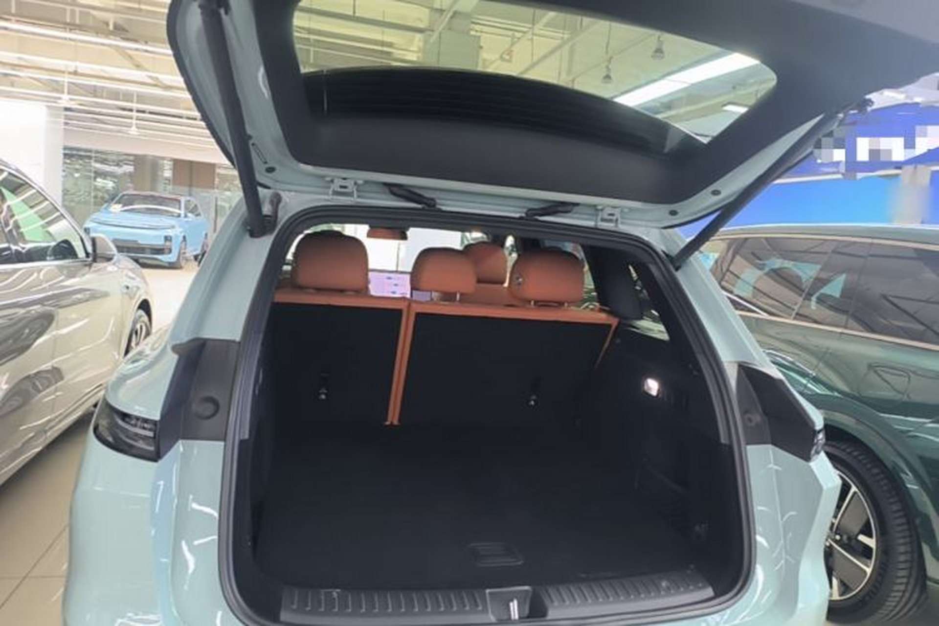 Used Li Auto L6 2025 Max Smart Refresh Edition Trunk