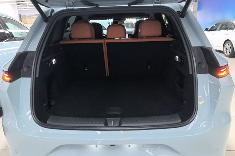 Used Li Auto L6 2025 Max Smart Refresh Edition Trunk
