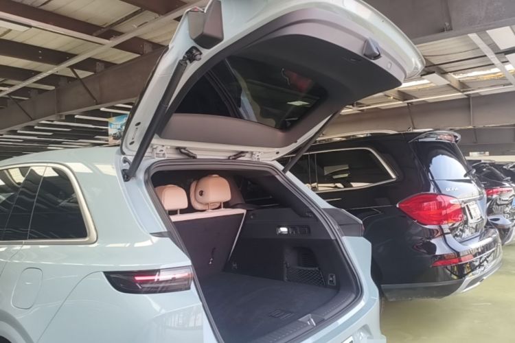 Used Li Auto L6 2025 Pro Smart Refresh Edition Trunk