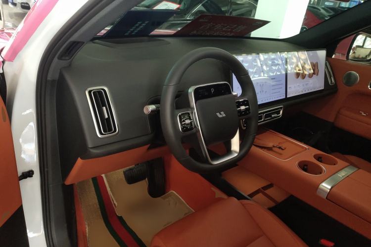 Used Li Auto L6 2025 Pro Smart Refresh Edition Interior 2