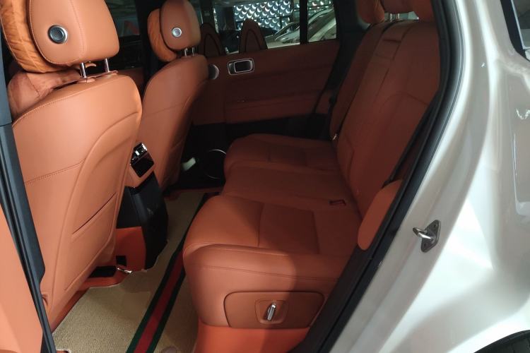 Used Li Auto L6 2025 Pro Smart Refresh Edition Interior 4